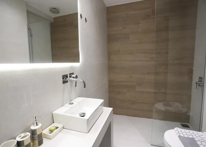 Artisan Executive Apartment