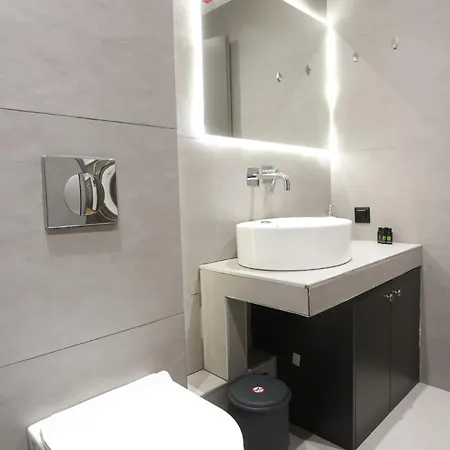 Artisan Executive Apartment *